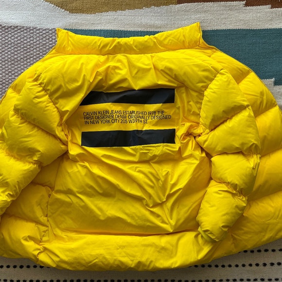 Snow Fun /EUC Oversized Calvin Klein 205 W. 39th St. New York Down Coat/Jacket/M - Picture 5 of 8